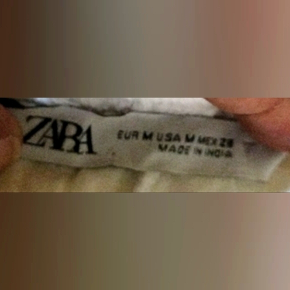 Zara White Scoop Neck Flutter Sleeve Midi Dress Size Medium - Picture 10 of 10